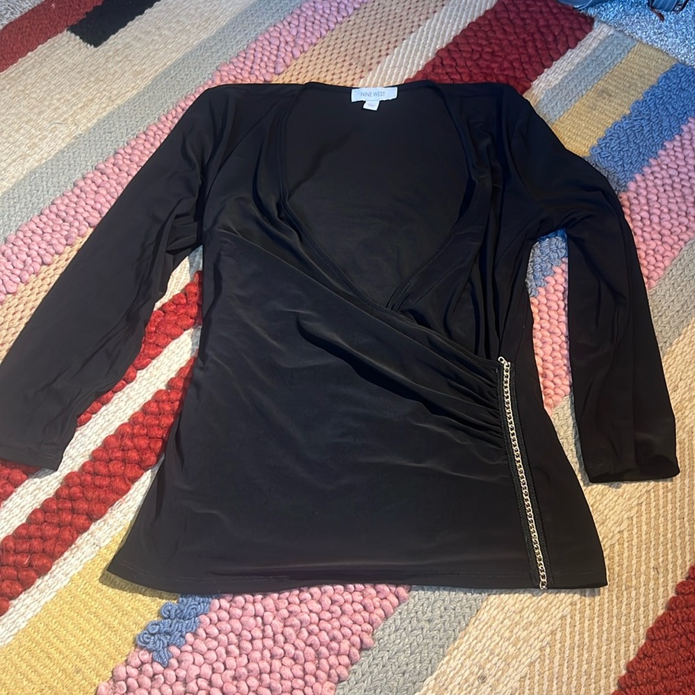 Nine West dress shirt with gold details